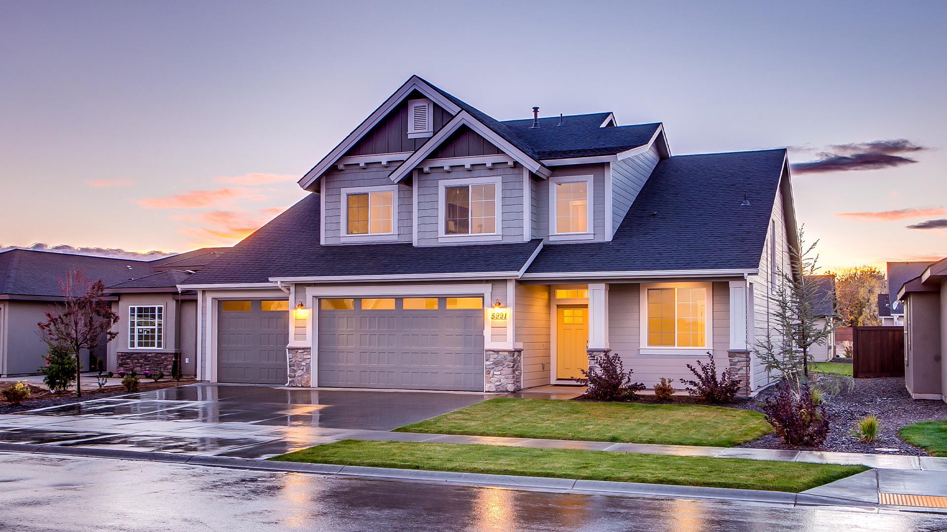 Homes with maintained roofs have higher values.