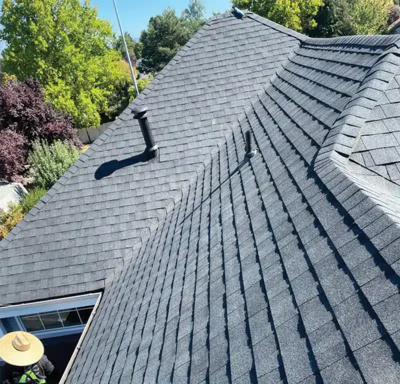 Shingle roofing installation in Oregon